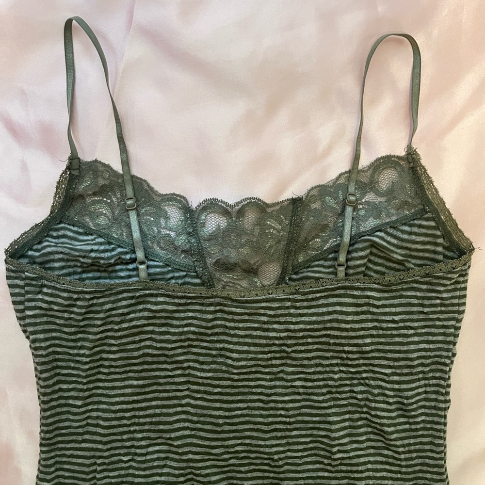 2000s Striped Lace-Trim Long Tank Top - Picture 5 of 7